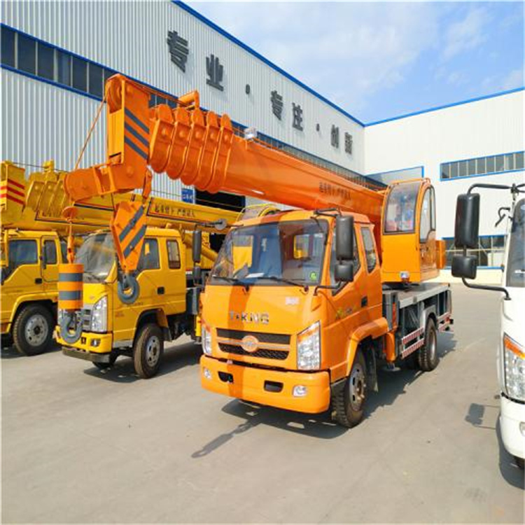 信丰吊门窗的小型吊车怎么收费