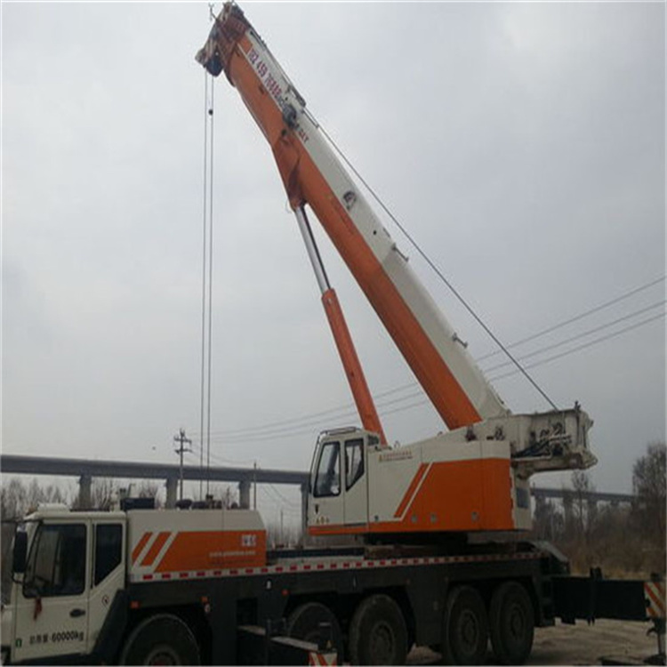 信丰12吨吊车能吊多少米高